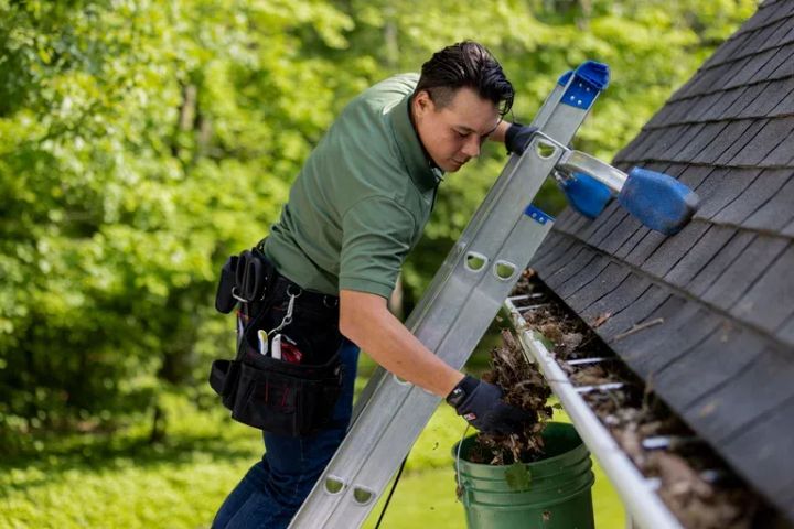 Gutter Cleaning Solutions: In-Depth Explanation, Maintenance Insights, and Professional Advice